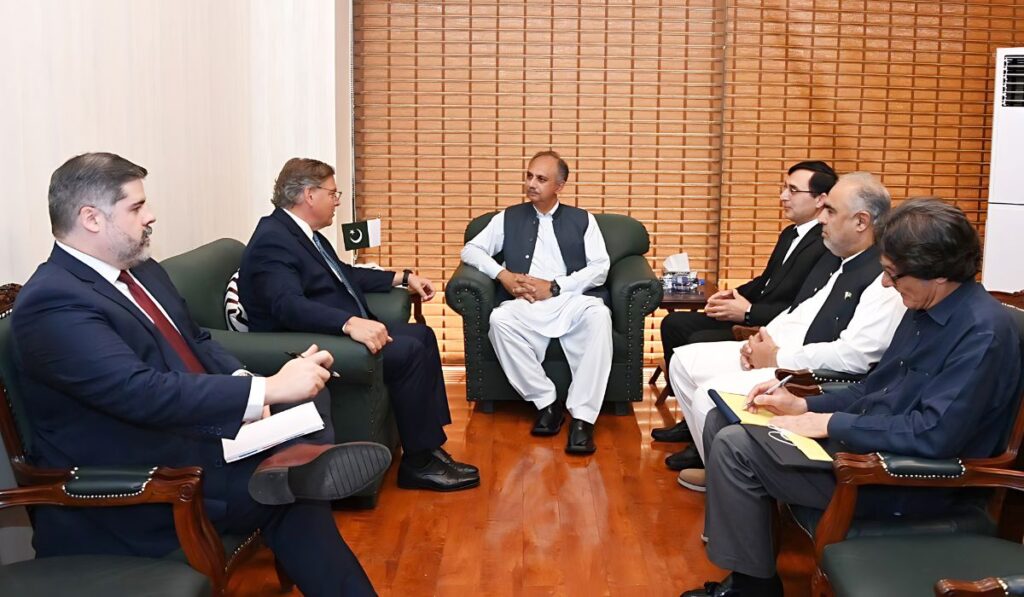 US ambassador meets PTI Leadership